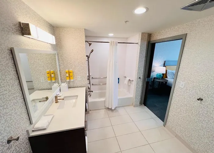 Hotel Home2 Suites By Hilton Pensacola Airport Medical Center 3*